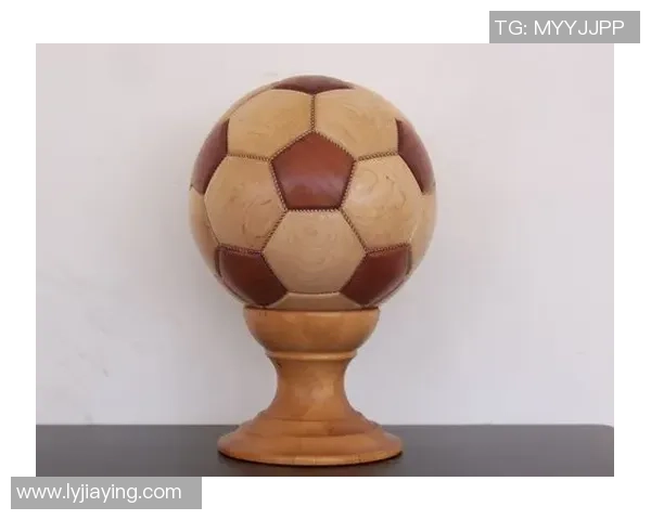 足球明星亲笔签名收藏平台 专属定制纪念品尽在其中